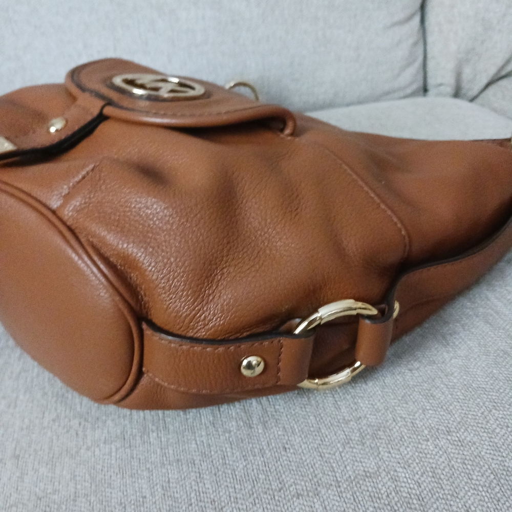 Michael Kors brown soft genuine leather bucket bag - Picture 5 of 14